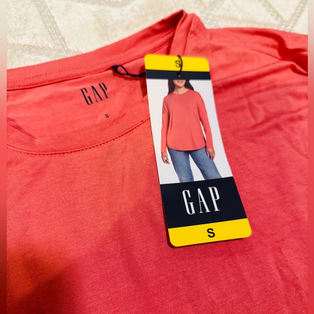 GAP long sleeve shirt S